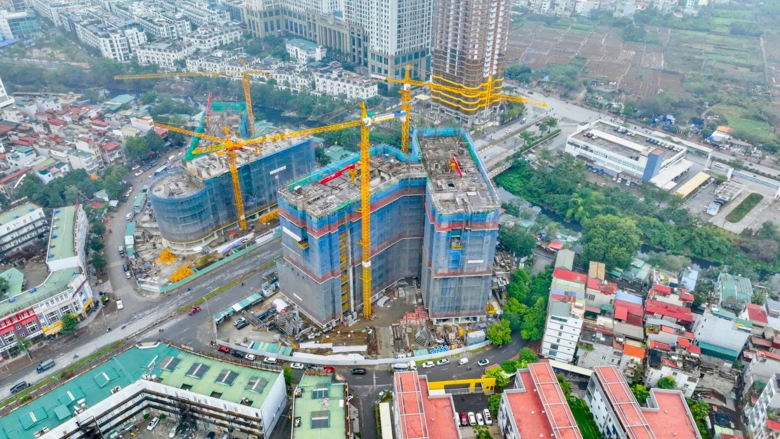 Chung cư Kepler Land Mỗ Lao là lựa chọn lý tưởng cho những ai muốn tận hưởng cuộc sống đẳng cấp, với không gian sống lý tưởng, tiện ích hiện đại và môi trường sống xanh mát, giúp bạn cảm nhận sự khác biệt trong từng chi tiết.